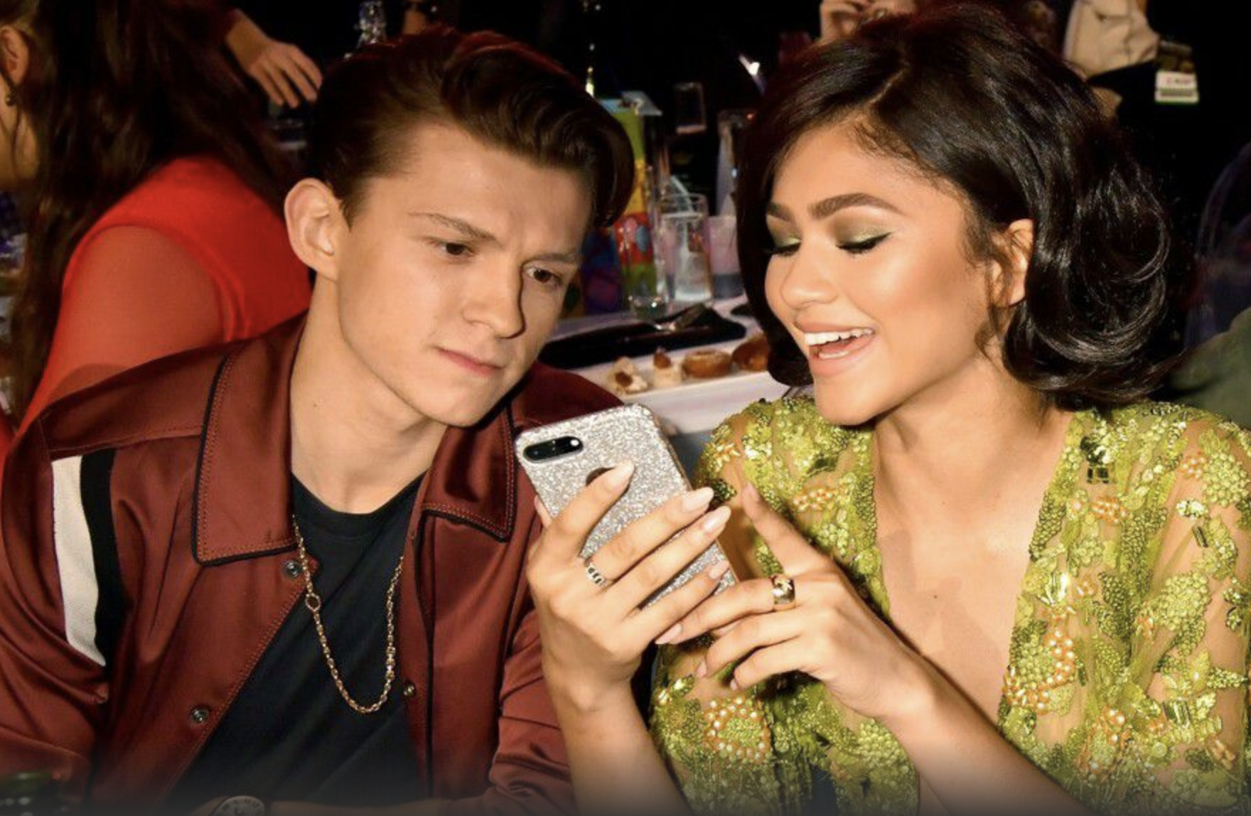 Tom Holland y Zendaya: El Amor Conectado a Través de Google