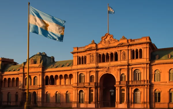 Milei celebra la expansion economica: baja de inflacion y Argentina Week en Nueva York